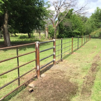 Continuous fence panels